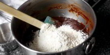 браунис соленой карамелью