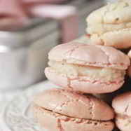 Рецепт Клубничных пирожных макарон