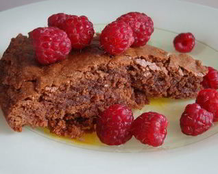 Малиновый брауни