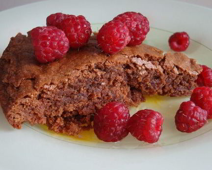 Малиновый брауни