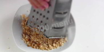 пирожное белочка с орехами и сгущенкой