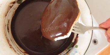 пирожное буше глазированные с малиново-ореховым кремом