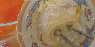 пирожное буше глазированные с малиново-ореховым кремом