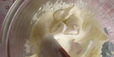 пирожное буше глазированные с малиново-ореховым кремом