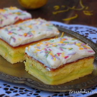Пирожные с творожным кремом и фисташковым пудингом
