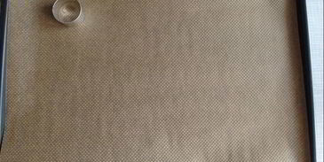 пирожные шу с тестом кракелин, заварным кремом дипломат и свежей малиной