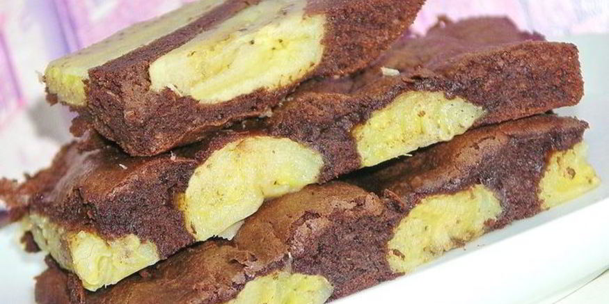Рецепт шоколадного пирожного с бананами