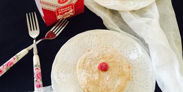 слоеное медовое пирожное