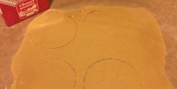 слоеное медовое пирожное