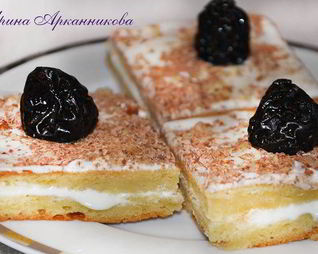 Сметанные пирожные с черносливом