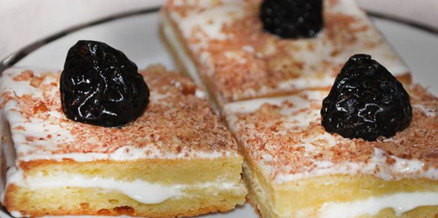 Рецепт сметанных пирожных с черносливом