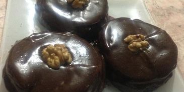 тыквенные пирожные в шоколадной глазури