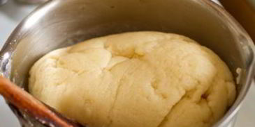 заварные пирожные с кремом из голубики