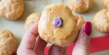 заварные пирожные с кремом из голубики