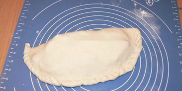 итальянская пицца кальцоне