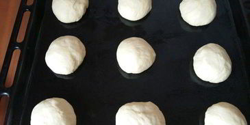 мини-пиццы крошки