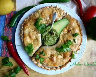 Пицца кальцоне по-мексикански