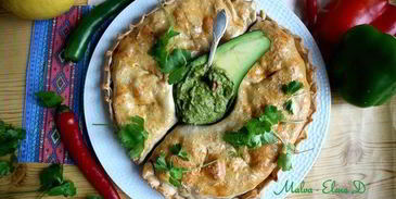 пицца кальцоне по-мексикански