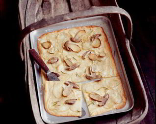 Пицца с грибами и картофелем