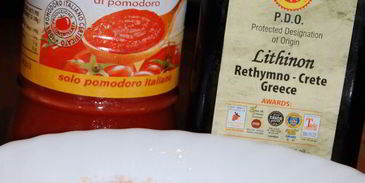 пицца с охотничьими колбасками