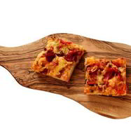 Рецепт Пиццы с салями, тремя сортами сыра и прованскими травами