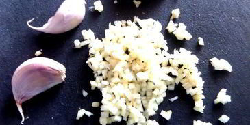 сырная пицца на хлебе