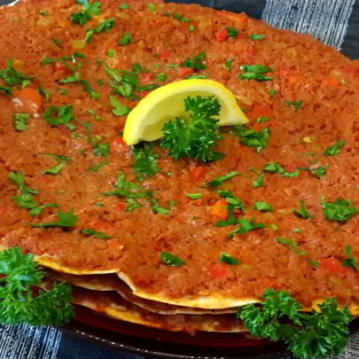 Турецкая пицца Лахмаджун