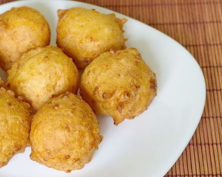 Быстрые пончики на йогурте