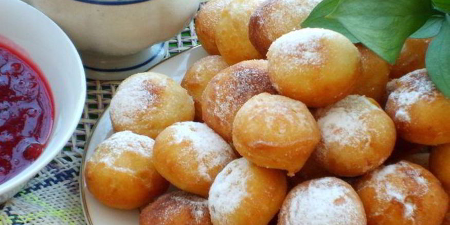 Рецепт пончиков картофельных со смородиновым соусом