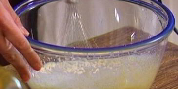 пончики на кефире с корицей и мускатным орехом