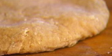 пончики на кефире с корицей и мускатным орехом