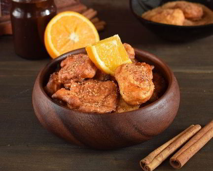 Пончики на кефире с пряным сахаром и шоколадным соусом