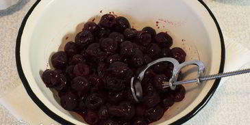 пончики с вишней