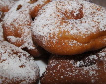 Пончики с яблоками и коньяком