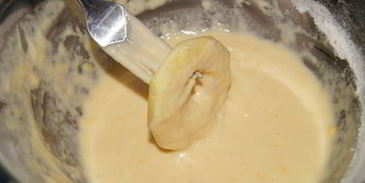 пончики с яблоками и коньяком