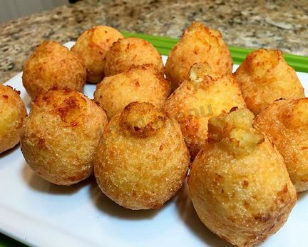 Сырные пончики с творогом