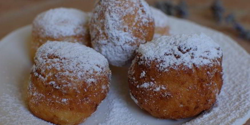 Рецепт творожных пончиков с изюмом