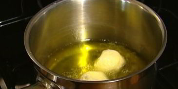 творожные пончики с изюмом