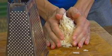 творожные пончики с яблоками