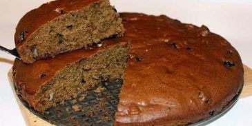 коврижка с изюмом и орехами