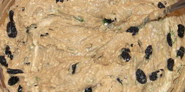 пряники с кунжутом, изюмом и мятой