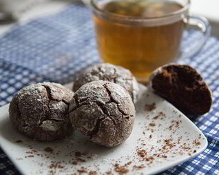 Шоколадные пряники с трещинками