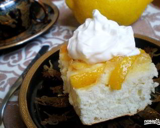 Шарлотка с лимоном