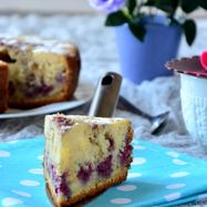 Рецепт Шарлотки с малиной из мультиварки