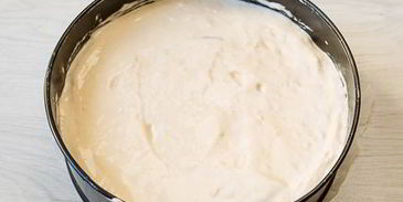 шарлотка с нектаринами