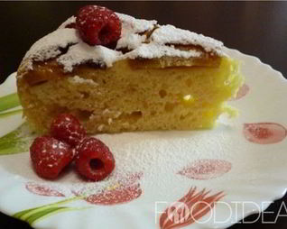 Шарлотка с персиками в мультиварке