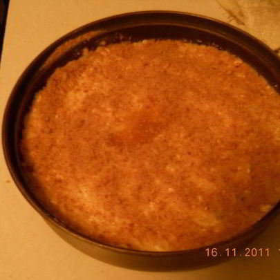 Шарлотка с рисом и яблоками