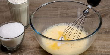 шарлотка с розами из яблок