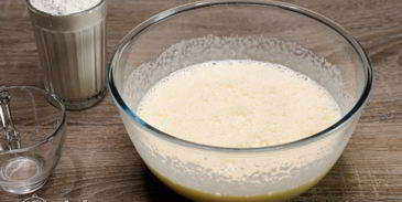 шарлотка с розами из яблок