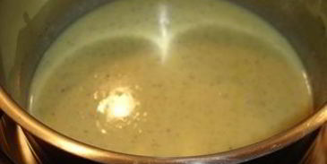 шарлотка с шоколадно-малиновым муссом и воздушным ванильным кремом